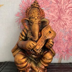 Ganesh figurka gliniana